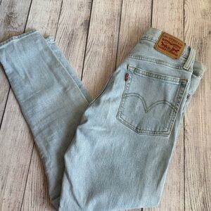 LEVI’S Wedgie Skinny Button Fly Jeans 26